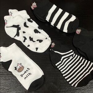 Cute Cow & Stripe Ankle Socks 5 pairs New